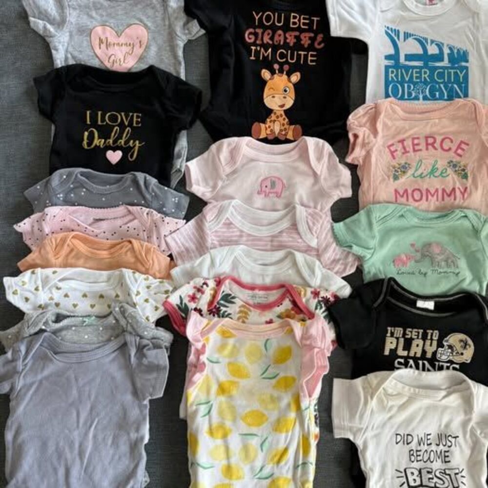 Lot of 16 Baby Bodysuits, Size 0-3 Months